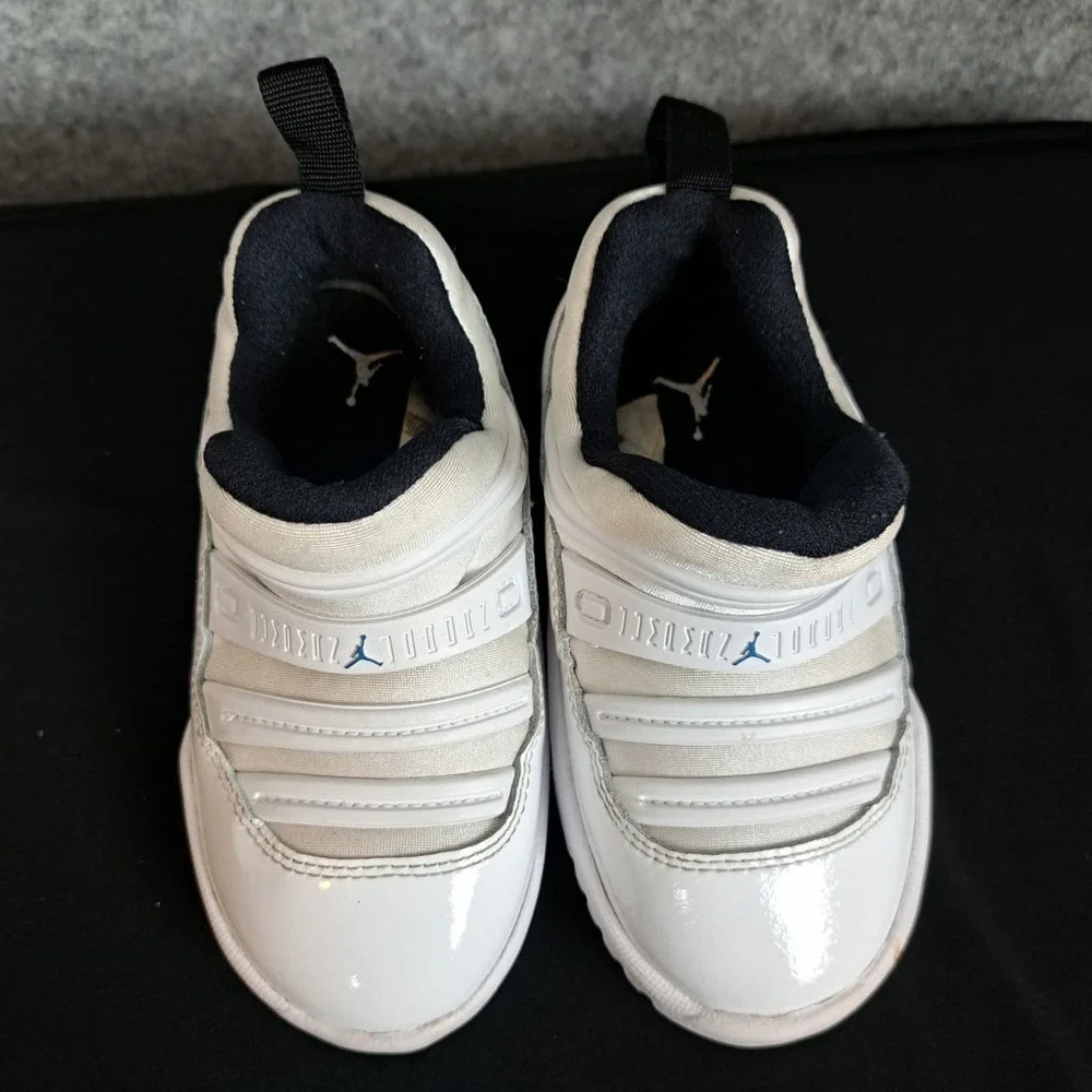 Nike jordan 11